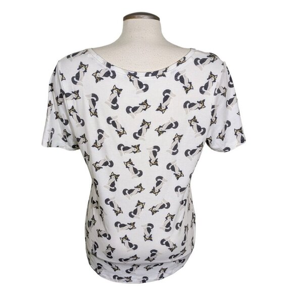 Womens All Over Fox Print Shirt Top Size Medium Ivory Grey Foxes Stretch - Picture 5 of 6